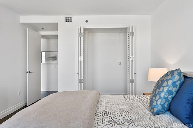 229 Brannan St Unit 12C, San Francisco, CA 94107 - bedroom featuring baseboards