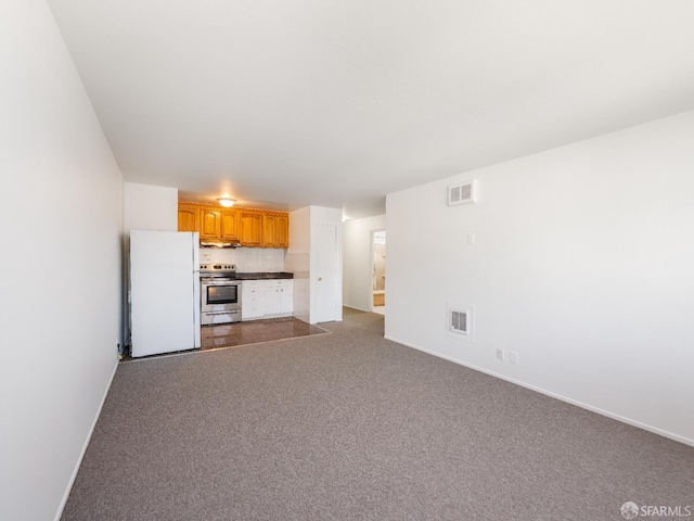 1220 La Playa St Unit 105, San Francisco, CA 94122 - unfurnished living room with baseboards and carpet