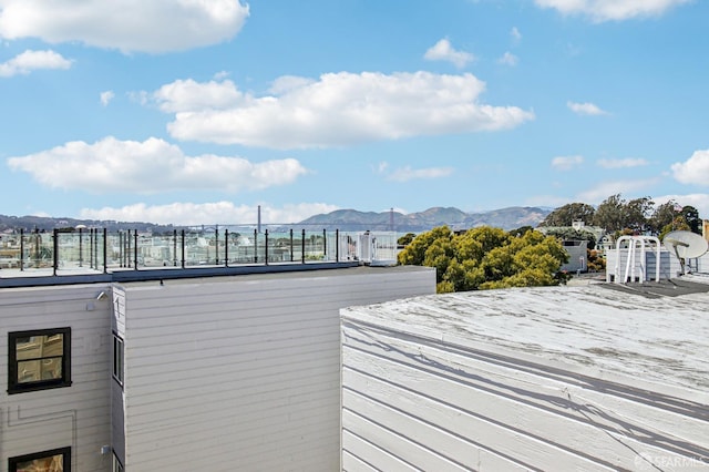 3011 Van Ness Ave, San Francisco, CA 94109 - wooden terrace featuring a mountain view