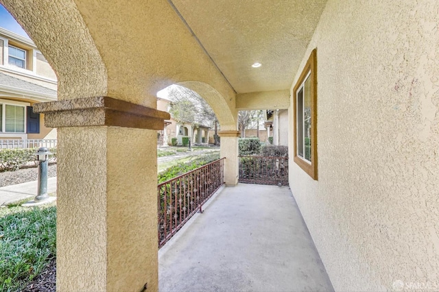 95 Olmsted Ct, Pittsburg, CA 94565 - view of covered porch