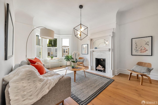 291 Church St, San Francisco, CA 94114 - living area featuring wood finished floors and a fireplace with flush hearth