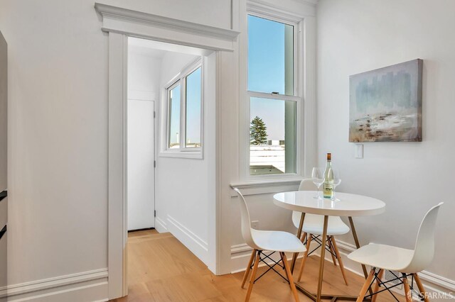 291 Church St, San Francisco, CA 94114 - dining room featuring healthy amount of natural light and light wood-style flooring