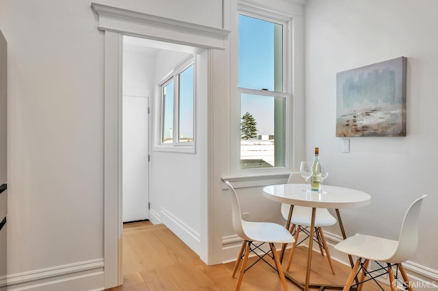 291 Church St, San Francisco, CA 94114 - dining room featuring healthy amount of natural light and light wood-style flooring