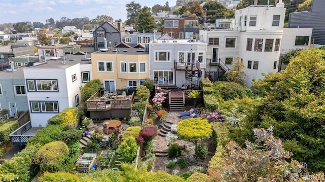 bird's eye view with a residential view