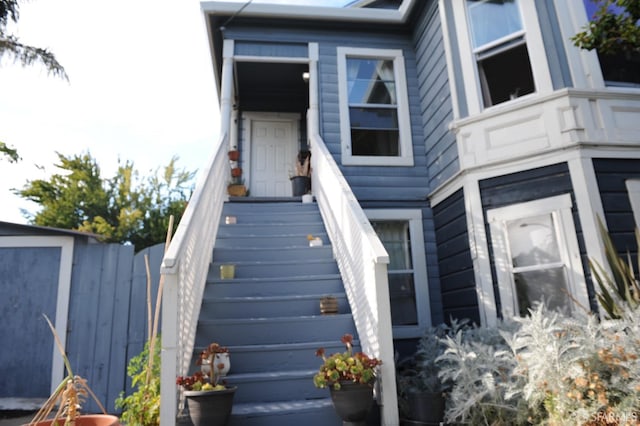 Listing photo 3 for 1070 56th St, Emeryville CA 94608