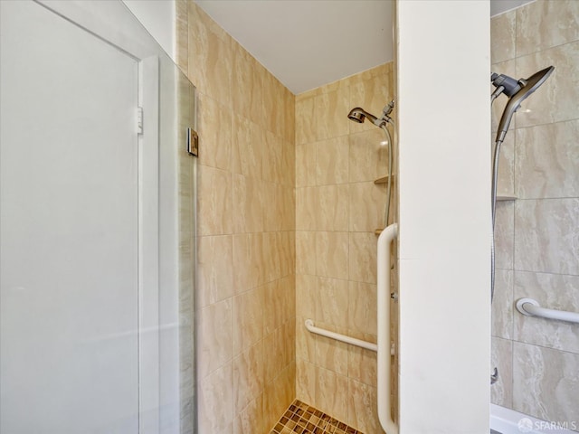173 Warren Dr, San Francisco, CA 94131 - bathroom with tiled shower