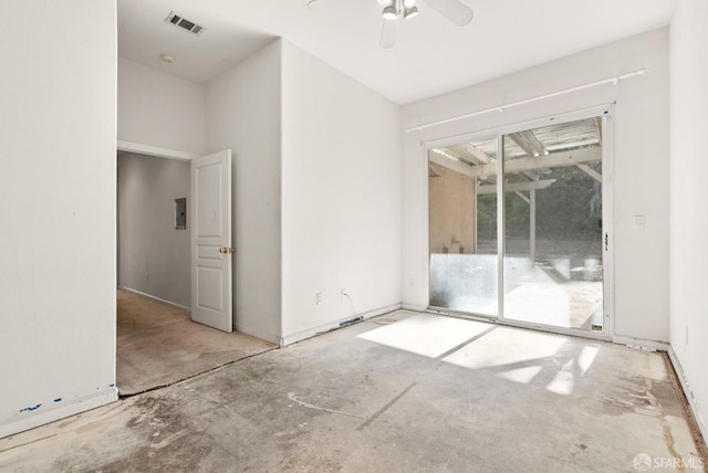 unfurnished room with ceiling fan