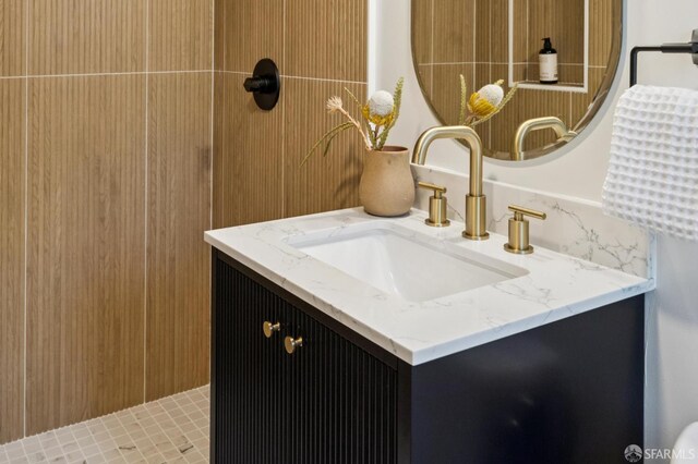 363 Prague St, San Francisco, CA 94112 - bathroom featuring vanity