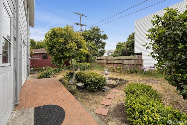 1285 Holloway Ave, San Francisco, CA 94132 - view of yard with a patio area