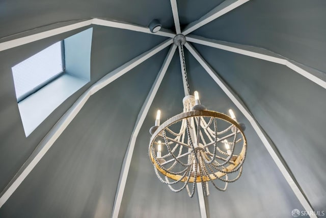 102 Baker St Unit A, San Francisco, CA 94117 - detailed view of a chandelier