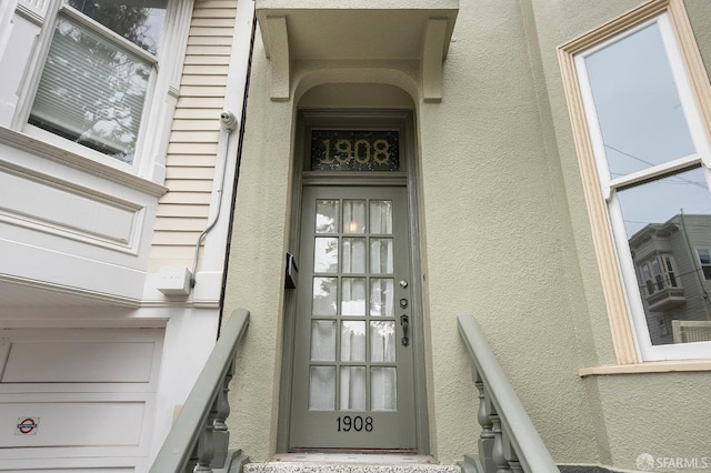 1908 Buchanan St, San Francisco, CA 94115 - entrance to property featuring stucco siding