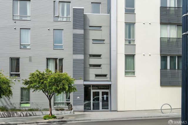 50 Jerrold Ave Unit 215, San Francisco, CA 94124 - view of building exterior