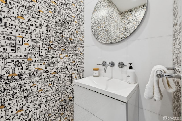 2100 Green St Unit 302, San Francisco, CA 94123 - bathroom with vanity
