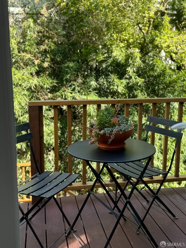 view of wooden balcony featuring a deck