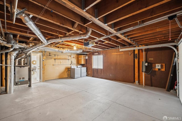316 Gold Mine Dr, San Francisco, CA 94131 - below grade area with washer and clothes dryer