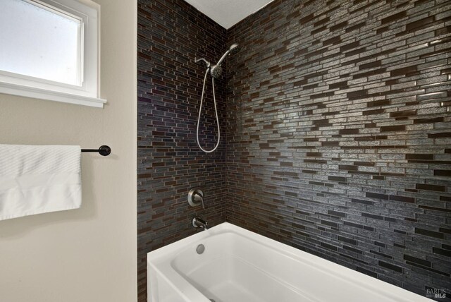 1723 Astoria Dr, Fairfield, CA 94534 - full bath with bathtub / shower combination