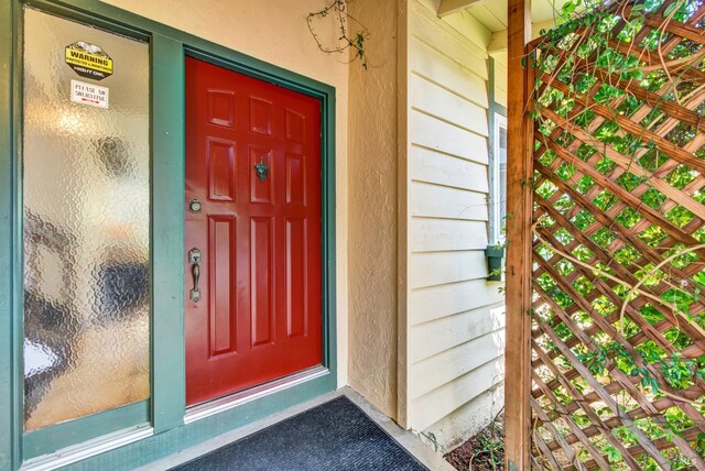1723 Astoria Dr, Fairfield, CA 94534 - entrance to property