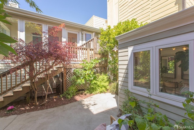 762 Bay St, San Francisco, CA 94109 - view of patio with stairs