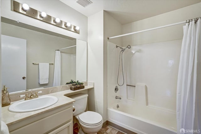 503 Camelback Rd, Pleasant Hill, CA 94523 - full bathroom with toilet, vanity, and shower / tub combo with curtain
