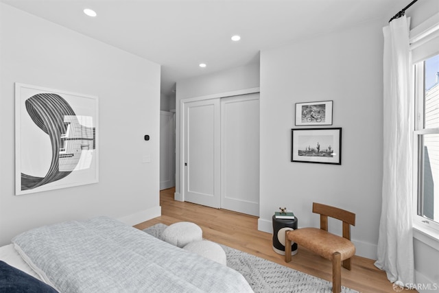 38 Steiner St Unit 303, San Francisco, CA 94114 - bedroom with light wood finished floors, recessed lighting, and a closet