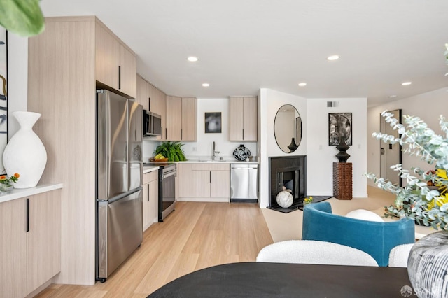 85 Duboce Ave Unit 301, San Francisco, CA 94103 - photo 11