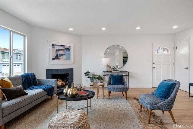 281 Polaris Way, Daly City, CA 94014 - living area featuring light wood-style floors, plenty of natural light, a fireplace, and recessed lighting