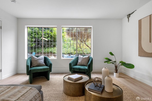 281 Polaris Way, Daly City, CA 94014 - sitting room with wood finished floors and baseboards