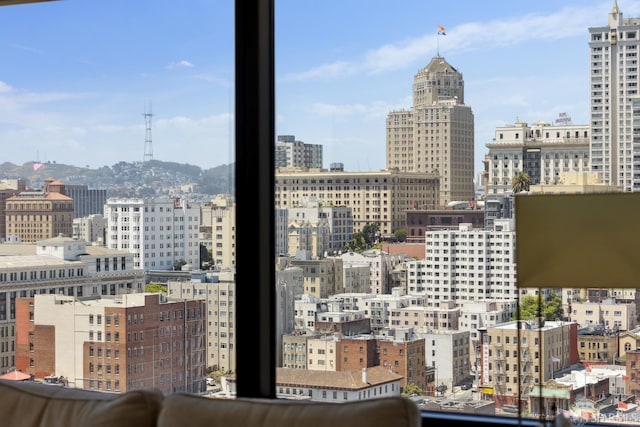 611 Washington St Unit 2505, San Francisco, CA 94111 - city view