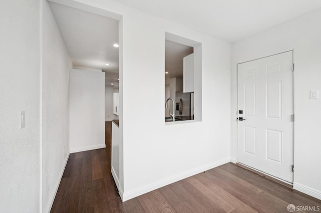 63-65 Jersey St, San Francisco, CA 94114 - hall with wood finished floors and recessed lighting