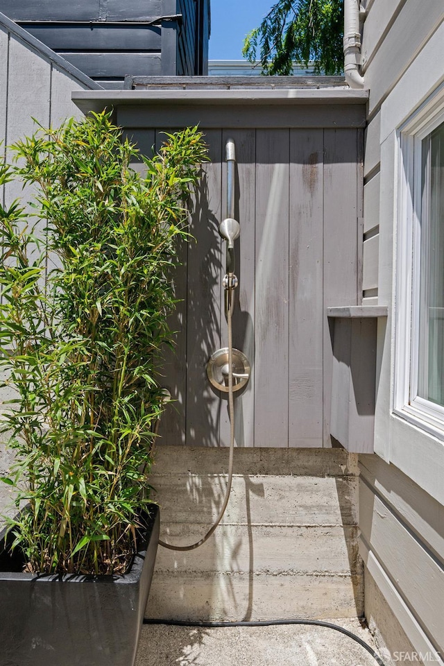 3790 Cesar Chavez St, San Francisco, CA 94110 - view of patio / terrace