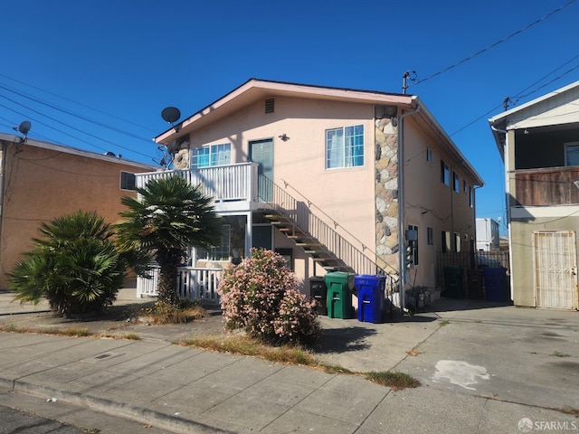 view of front of house