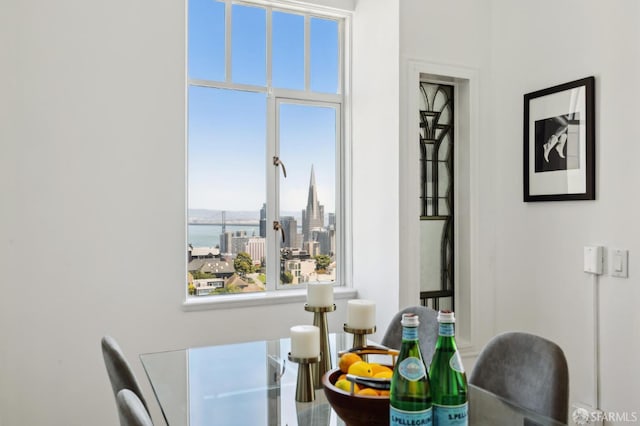 1101 Green St Unit 1402, San Francisco, CA 94109 - view of dining space