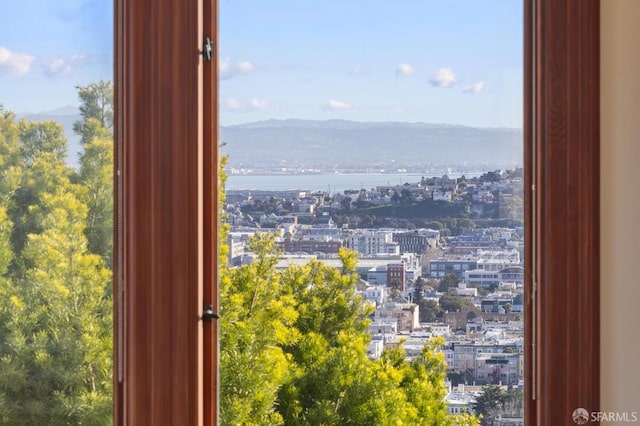 room details featuring a mountain view and a view of city