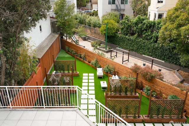 exterior space featuring a fenced backyard