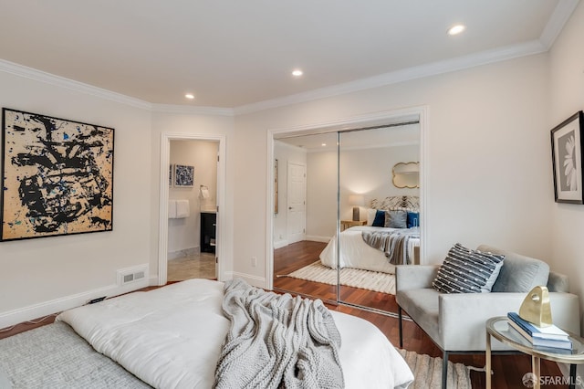 20 Marietta Dr, San Francisco, CA 94127 - bedroom featuring crown molding, a closet, recessed lighting, baseboards, and wood finished floors