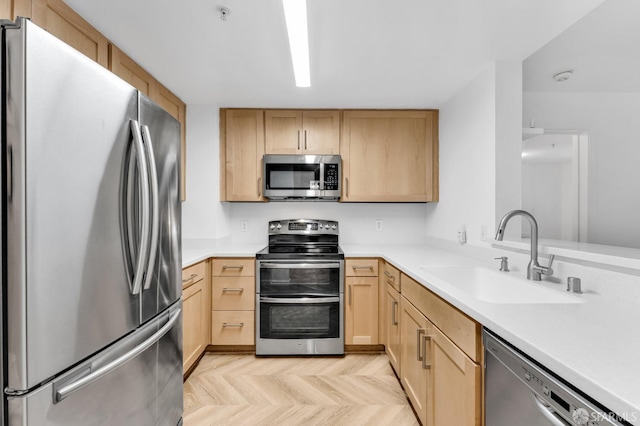 555 10th St Unit 102, Oakland, CA 94607 - photo 11