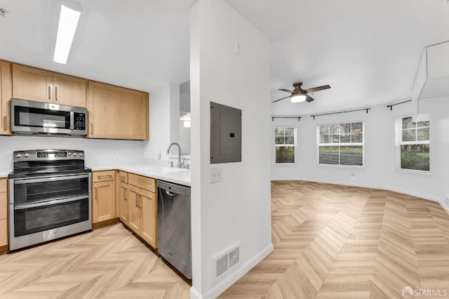 555 10th St Unit 102, Oakland, CA 94607 - photo 4