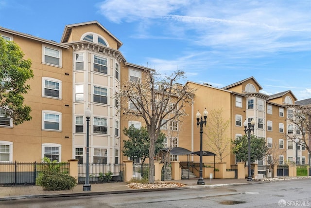 555 10th St Unit 102, Oakland, CA 94607 - photo 41