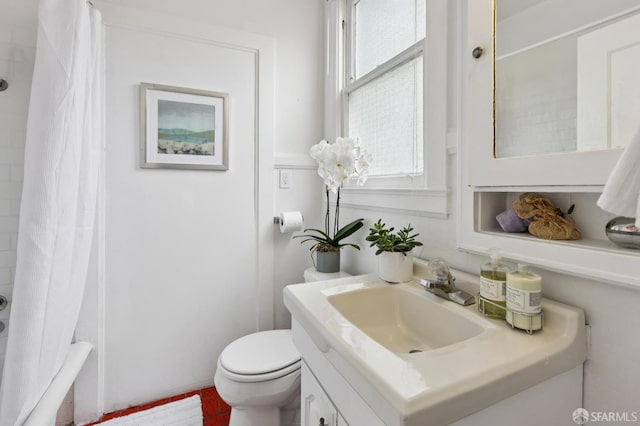 1250 Vallejo St Unit 2, San Francisco, CA 94109 - full bath featuring vanity and shower / bath combo with shower curtain
