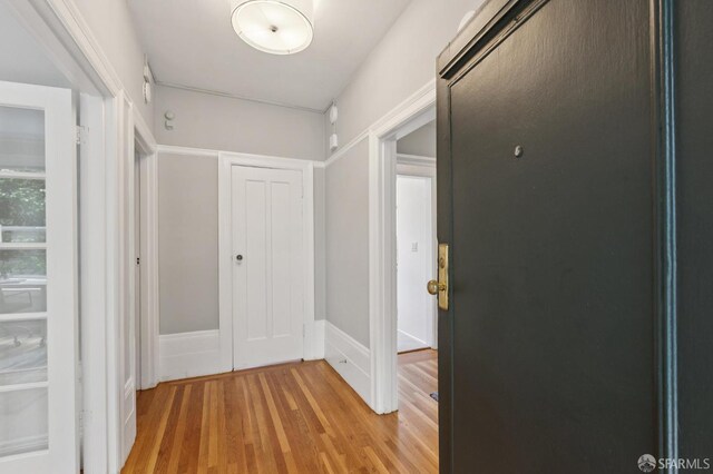 1250 Vallejo St Unit 2, San Francisco, CA 94109 - hall with light wood finished floors