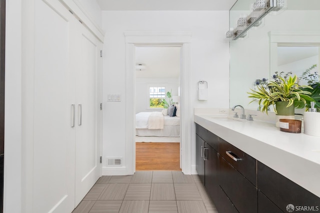 192 Yerba Buena Ave, San Francisco, CA 94127 - ensuite bathroom with vanity