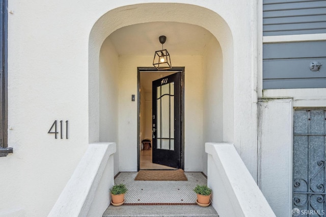 411 Clipper St, San Francisco, CA 94114 - entrance to property with stucco siding