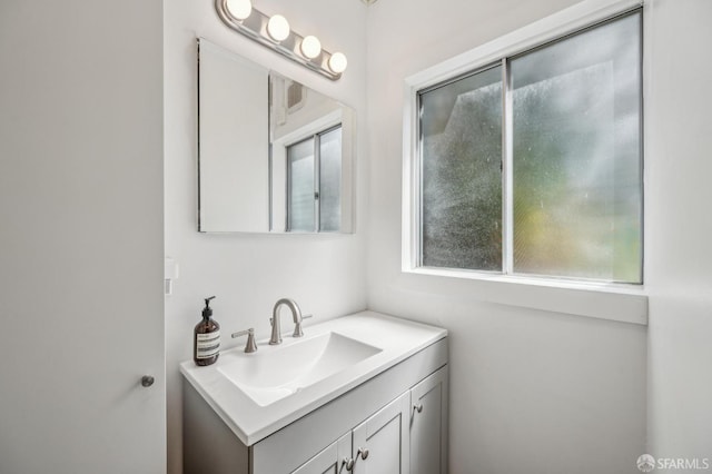 411 Clipper St, San Francisco, CA 94114 - bathroom with vanity