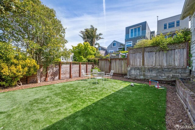 411 Clipper St, San Francisco, CA 94114 - view of yard