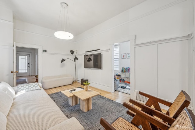 411 Clipper St, San Francisco, CA 94114 - living area with wood finished floors