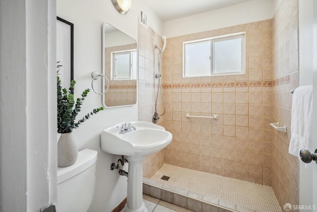 212 Kavanaugh Way, Pacifica, CA 94044 - bathroom with tiled shower