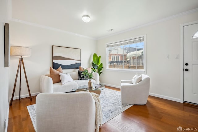 212 Kavanaugh Way, Pacifica, CA 94044 - living area with crown molding and wood finished floors