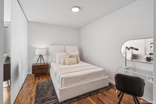 555 4th St Unit 636, San Francisco, CA 94107 - bedroom featuring wood finished floors and baseboards