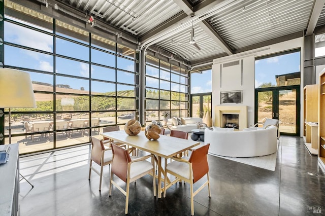 view of sunroom / solarium