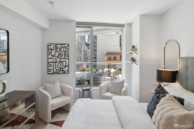 333 Beale St Unit 7G, San Francisco, CA 94105 - living area featuring wood finished floors